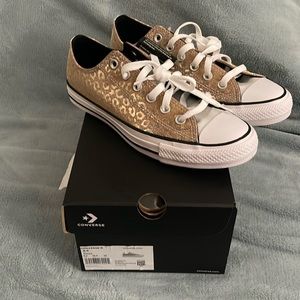 Women’s Gold Leopard Converse sz 8.5